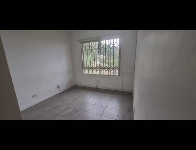 3 BEDROOM FLAT FOR SALE IN MORNINGSIDE